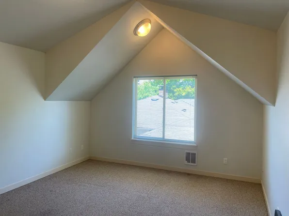 JH1102, 6916 N McKenna Ave #B, Portland, OR 97203