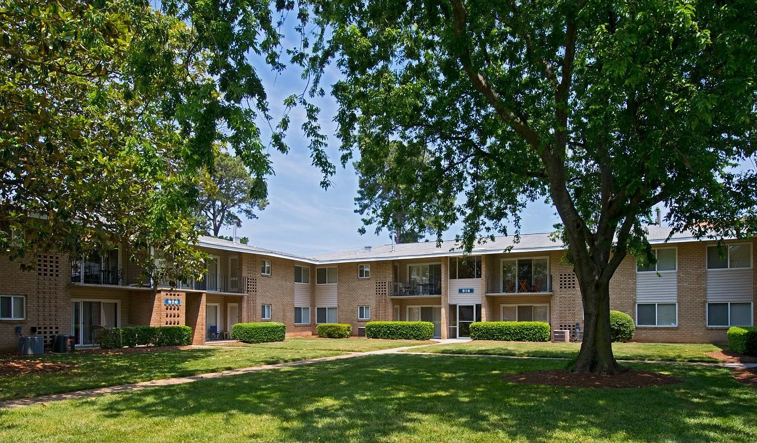 Colony Point Apartments — Photo 4
