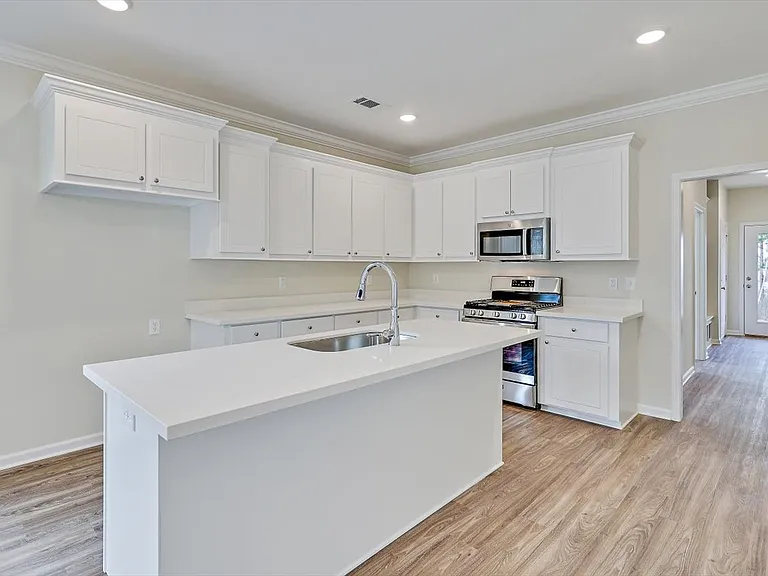 901 Gemstone Dr — Photo 9