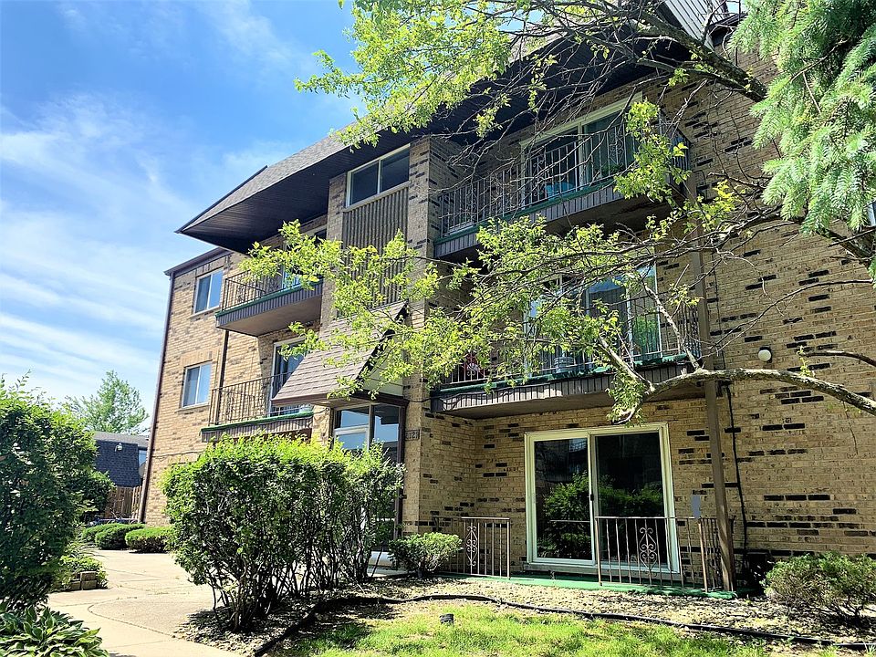 1st image of 7121 Laverne Ln APT 1B