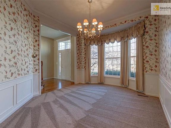3rd image of 8509 W 144th Pl
