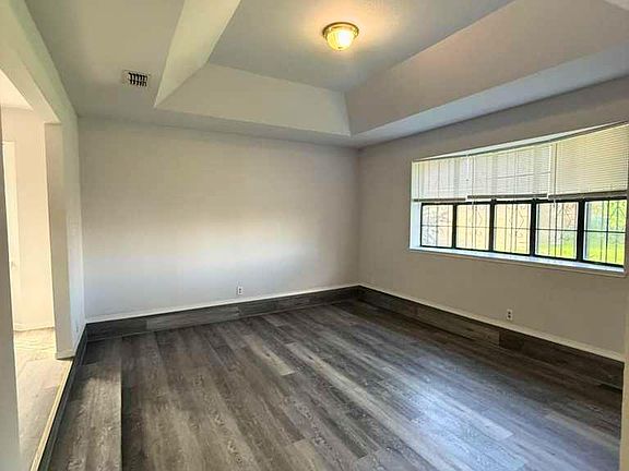 3rd image of 35 La Paz Ct