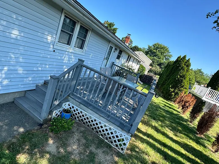 30 San Pedro Ave — Photo 8