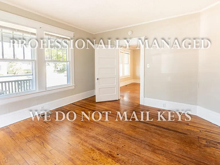 1517 Beal St — Photo 11