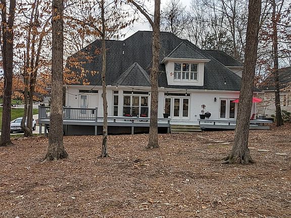 4th image of 300 Pebble Beach Dr
