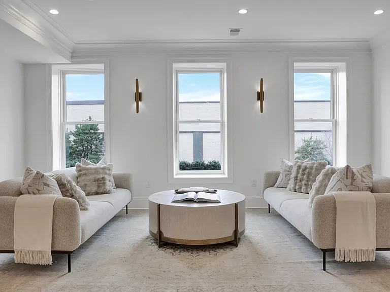1335 11th St NW #Penthouse 4 — Photo 4