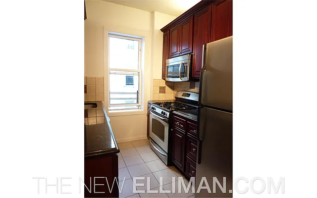 Rented by Douglas Elliman | media 7