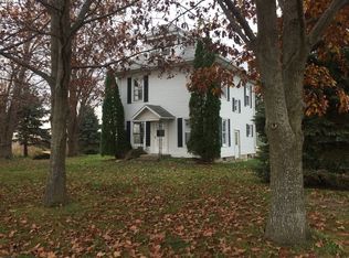 19571 Coleta Rd, Sterling, IL 61081