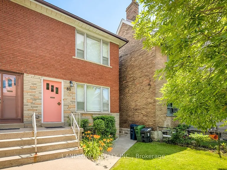 85 Greenlaw Ave — Photo 2