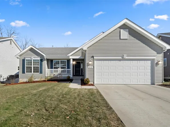 214 Hidden Bluffs Dr, Lake Saint Louis, MO 63367