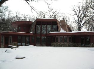 2302 Whiting Rd, Cottage Grove, WI 53527