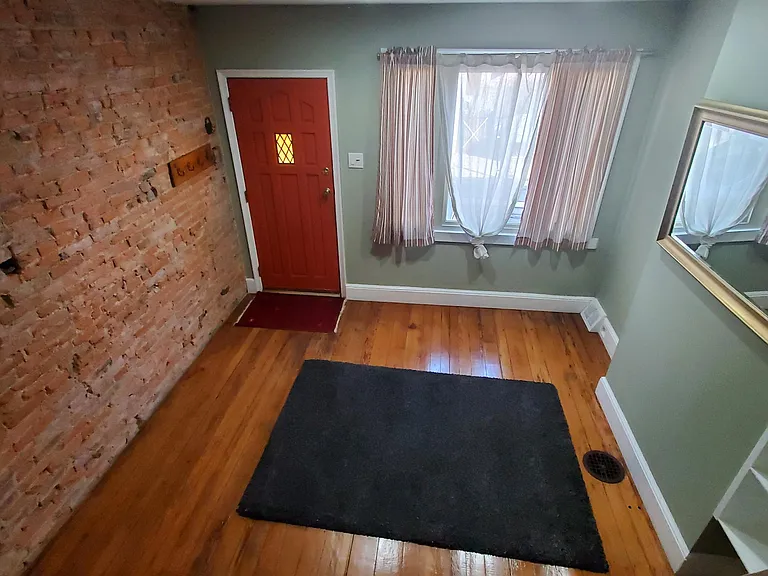 414 E Flora St — Photo 35