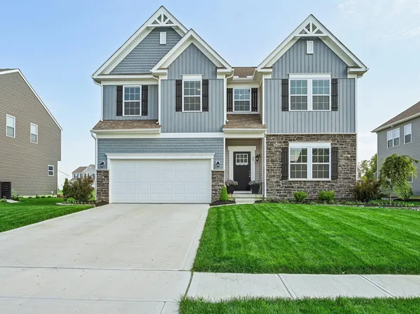 55 Burroughs Dr, Ashville, OH 43103