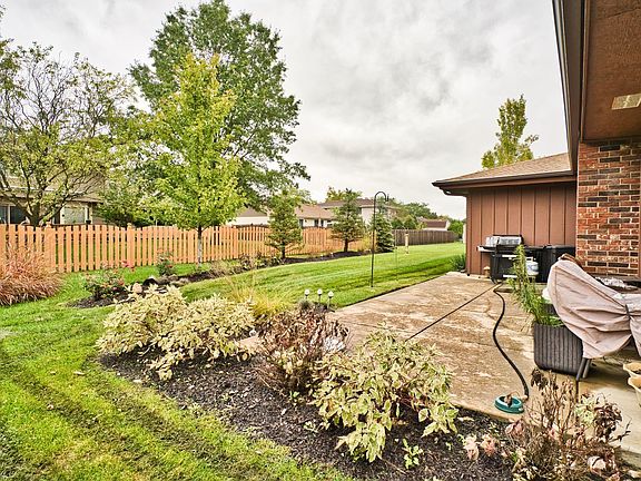 4th image of 2200 Sherborn Ln