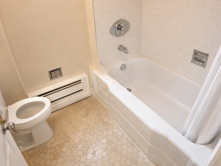 363 E Tulpehocken St #A — Photo 3