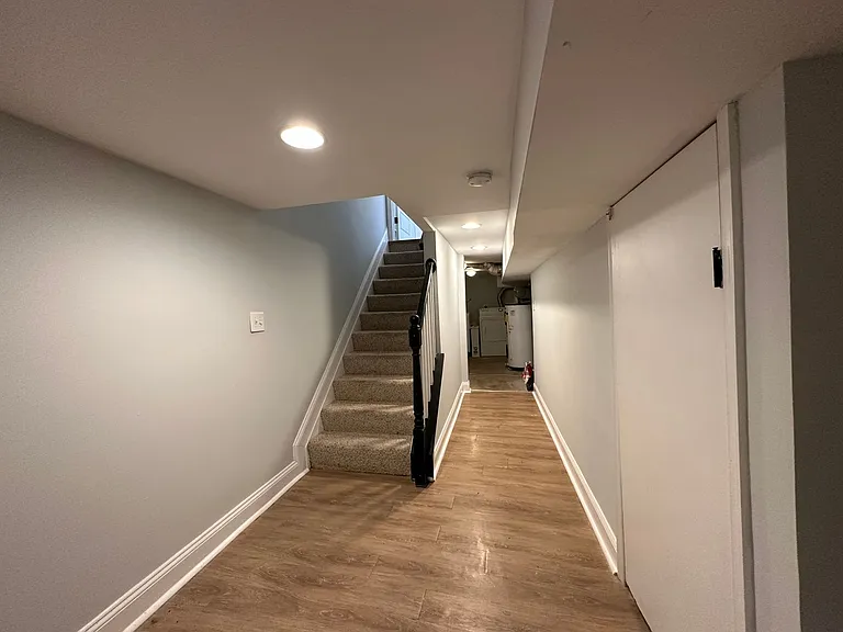 305 S Ann St — Photo 25