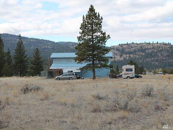 2nd image of 48 Long Lake Ln
