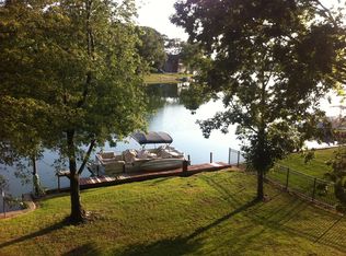 10003 NW 75th St, Weatherby Lake, MO 64152
