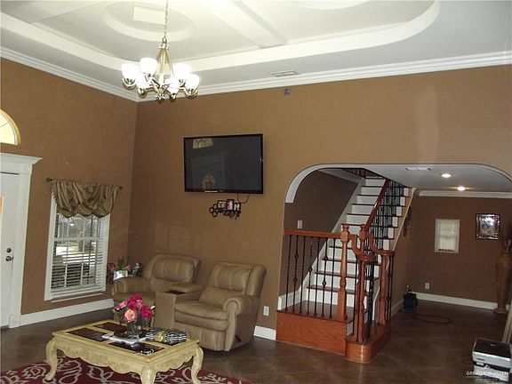 3rd image of 530 Mar Cir