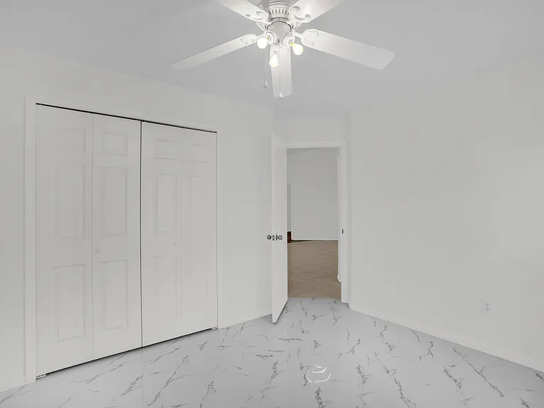 1005 Delnova Ln — Photo 16