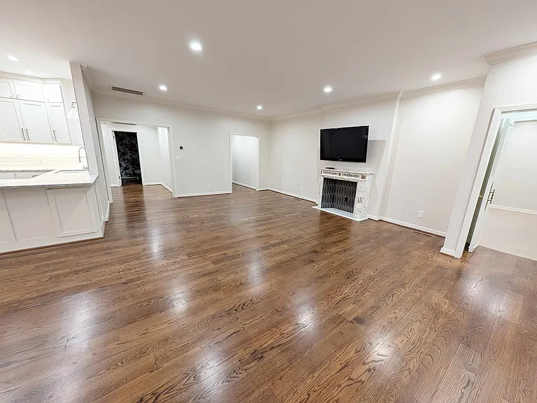1114 Sherwood Ln #B1 — Photo 5
