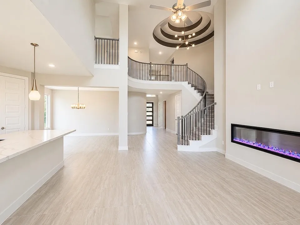 31546 Meadow Place Ln