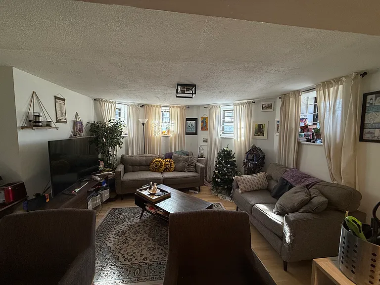 59A Brighton Ave #A — Photo 2