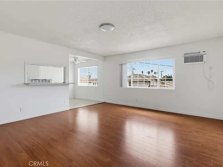 408 N Electric Ave #F — Photo 2