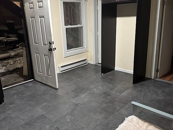 5th image of 29-31 Wayne Ave #1