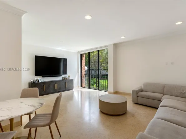 1566 NE Quayside Ter #D14, Miami, FL 33138