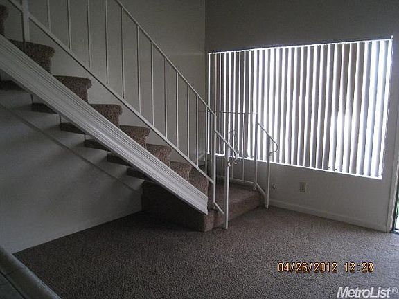 5th image of 820 Illinois Ave