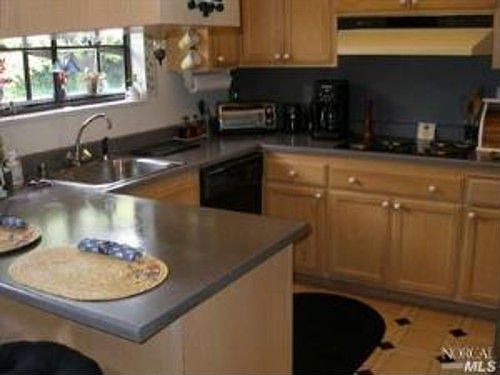 5th image of 148 Skyway Dr