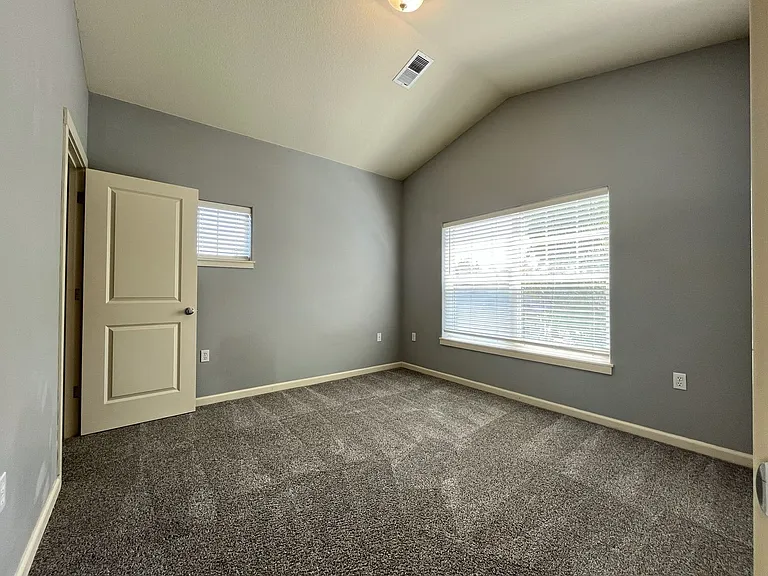 22814 SW Forest Creek Dr #200 — Photo 31