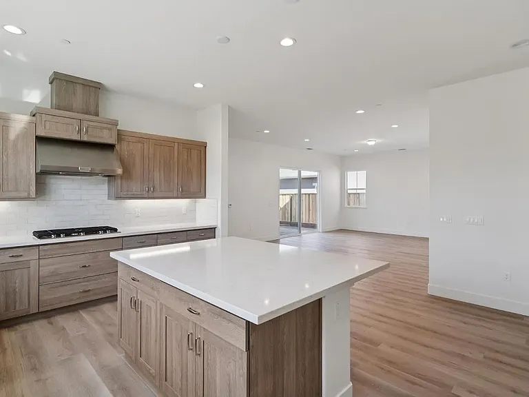 605 Santa Ynez Way — Photo 11
