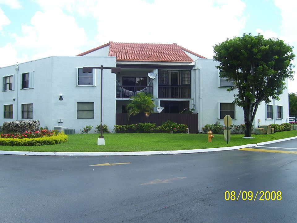 Exterior front of Condominium
