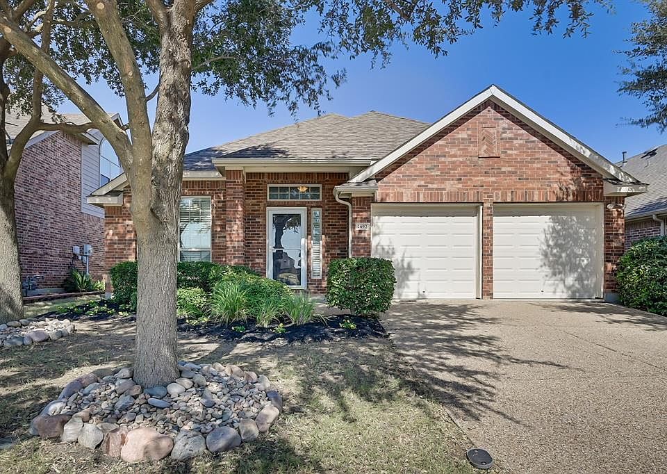 1st image of 2692 Waterway Dr