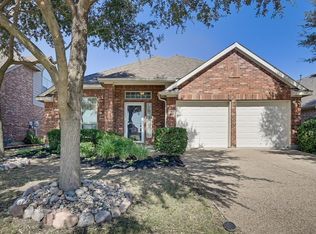 2692 Waterway Dr, Grand Prairie, TX 75054