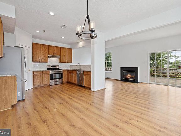 5th image of 5110 McLauren Ln
