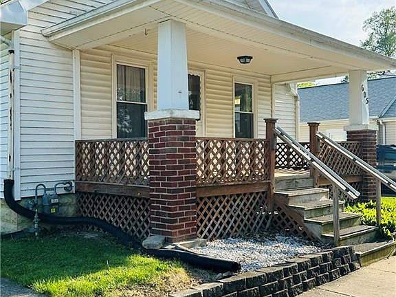 2nd image of 605 2nd St