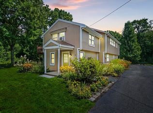 6 Oaklawn Rd, Assonet, MA 02702