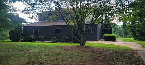 1412 Beacon Ct Photo 1