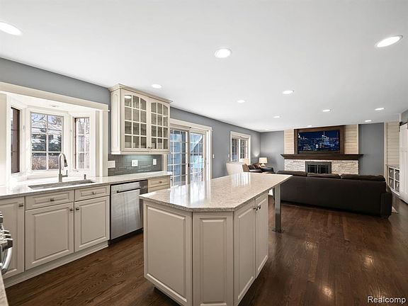 5th image of this home