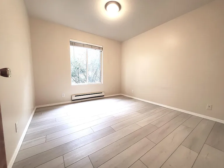 6515 35th Ave NE #101 — Photo 13