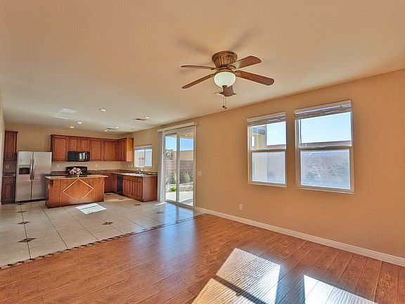 5th image of 488 Lacabana Beach Dr