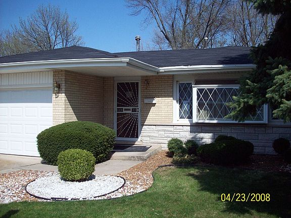 Front Porch 15703 Kenwood, South Holland, IL