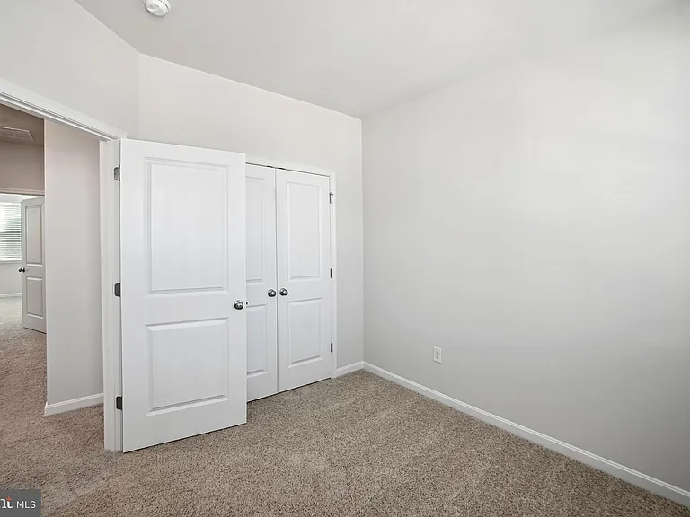858 Amity St — Photo 27