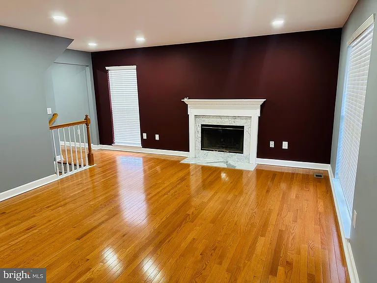 4518 Runnymeade Rd — Photo 2