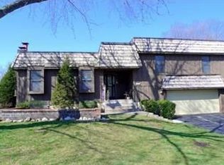 10232 Locust St, Kansas City, MO 64131