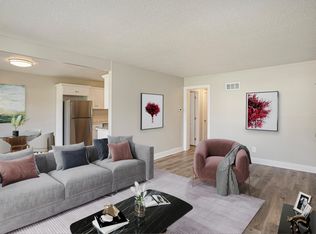6605 W 76th St #10, Overland Park, KS 66204