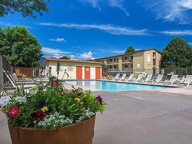 Sienna Place — Photo 12